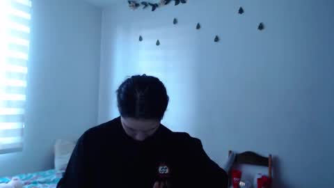 Snapshot of jane_r chatting on 01-18-25, 10:17 Jane online show from 01-18-25, 10:17