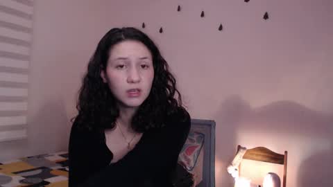 Snapshot of jane_r chatting on 02-05-25, 01:26 Jane online show from 02-05-25, 01:26