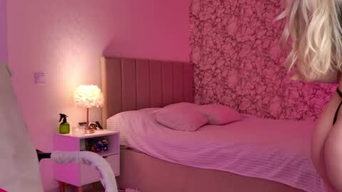 jane suckss online show from 04-10-26, 04:01