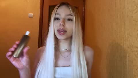 Snapshot of janeanjourneay chatting on 03-02-26, 08:48 Kary online show from 03-02-26, 08:48