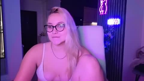 Jane online show from 11-09-25, 04:49