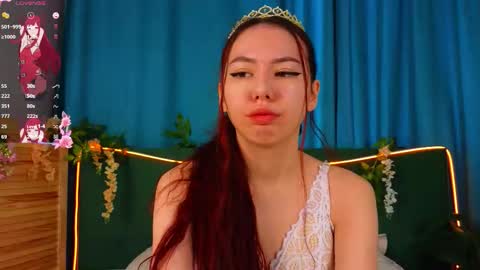 Jenifer online show from 11-18-25, 07:02