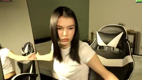 Alexia online show from 03-25-26, 09:26