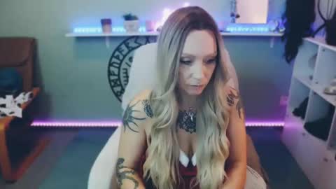 JaninaSecrets online show from 12-26-24, 10:59