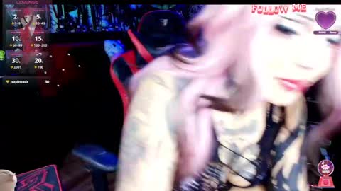 Snapshot of janna_ink chatting on 04-01-26, 10:51 online show from 04-01-26, 10:51