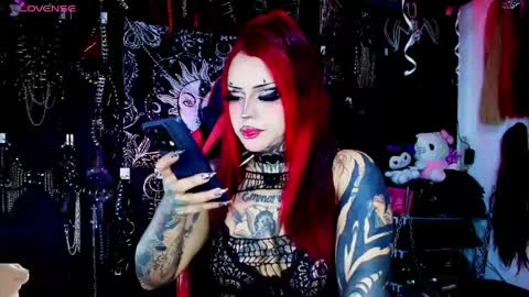 Snapshot of janna_ink chatting on 05-08-26, 01:00 online show from 05-08-26, 01:00