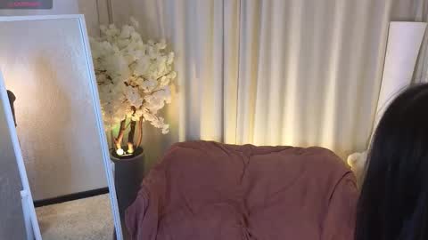 Snapshot of jannetjerkson chatting on 10-13-25, 11:21 Janet online show from 10-13-25, 11:21