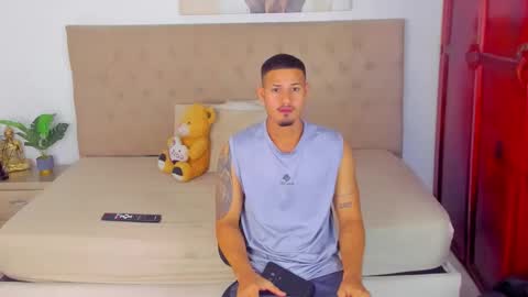 janomar01 online show from 09-19-25, 06:41