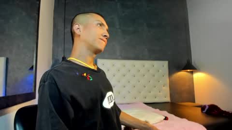 Jara online show from 05-11-26, 07:44
