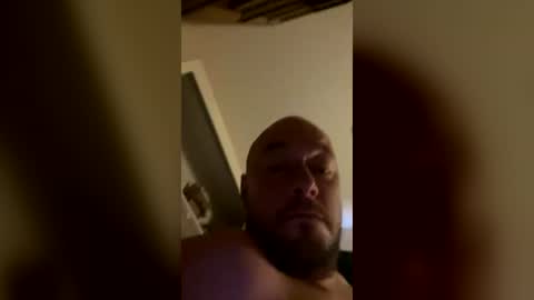 Snapshot of jaredbobared chatting on 06-14-26, 06:32 jaredbobared online show from 06-14-26, 06:32