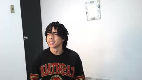 Snapshot of jash_7 chatting on 11-01-25, 05:42 jash online show from 11-01-25, 05:42