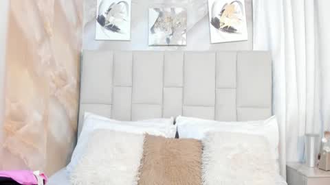 Jaslyn online show from 11-20-25, 04:40