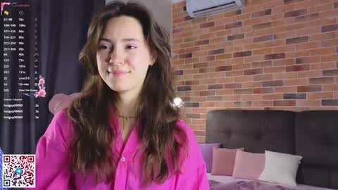 Snapshot of jasmindoroti chatting on 10-07-25, 06:32 Chloe online show from 10-07-25, 06:32