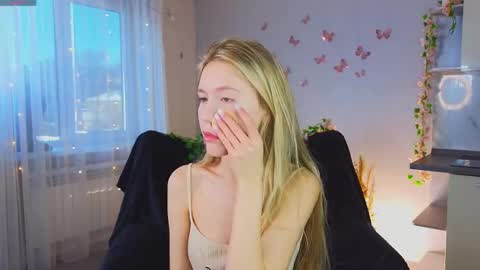 Chloe online show from 01-19-26, 07:34