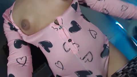 JASMINE online show from 04-01-26, 01:41