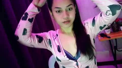 Snapshot of jasmine_arousal chatting on 06-29-26, 10:21 JASMINE online show from 06-29-26, 10:21