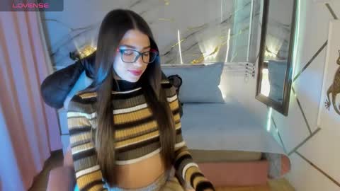 Snapshot of jasmine_hyper_1 chatting on 12-04-24, 10:30 Jas online show from 12-04-24, 10:30