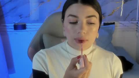 Snapshot of jasmine_hyper_1 chatting on 02-01-25, 03:18 Jas online show from 02-01-25, 03:18