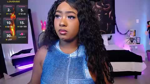 Snapshot of jasminecampbell chatting on 11-01-25, 08:11 Instagram jasminecampbell1 online show from 11-01-25, 08:11