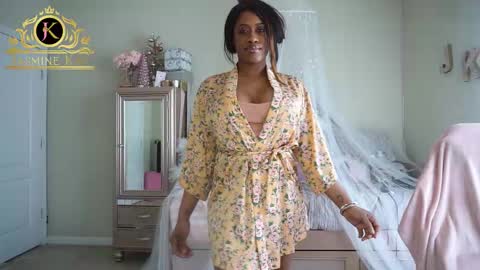 Snapshot of jasminekay chatting on 02-03-26, 04:45 JasmineKay online show from 02-03-26, 04:45