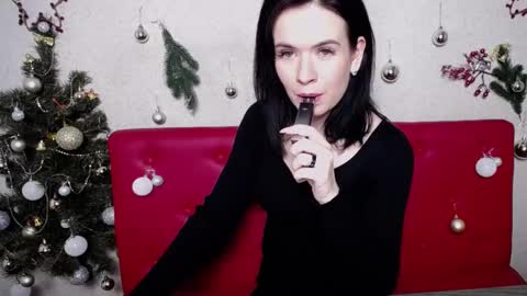 JasmineKouch online show from 01-14-25, 03:32