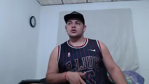 Snapshot of jason_boy_ chatting on 06-10-26, 05:39 jason_boy_ online show from 06-10-26, 05:39