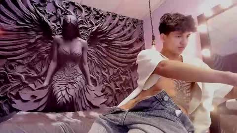 Snapshot of jason_graeats1 chatting on 10-17-25, 05:37 JASON online show from 10-17-25, 05:37