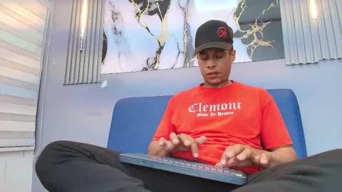 Jason online show from 02-12-26, 07:42