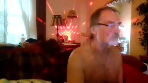 Snapshot of jasonreloaded694u chatting on 05-22-26, 04:45 Jason online show from 05-22-26, 04:45