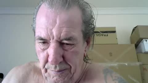 Snapshot of jaspal55 chatting on 12-14-25, 01:27 jaspal55 online show from 12-14-25, 01:27