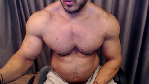 Snapshot of jasphermscl chatting on 10-23-25, 02:11 JaspherMscl online show from 10-23-25, 02:11