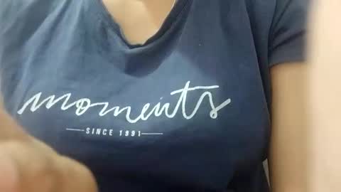 jasspreettt online show from 04-22-26, 01:52