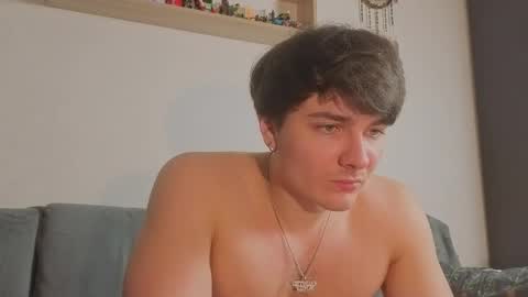 Snapshot of jastinpet chatting on 11-19-25, 11:38 jastinpet online show from 11-19-25, 11:38