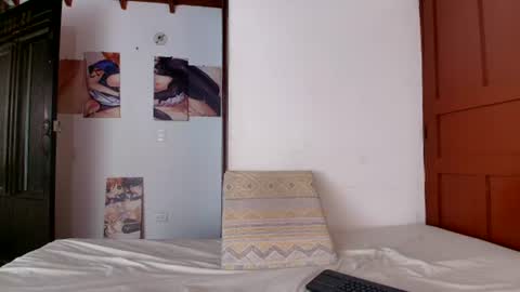 Snapshot of jave_rave chatting on 06-18-26, 01:59 jave_rave online show from 06-18-26, 01:59