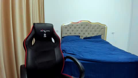  Javi  online show from 09-15-25, 12:10