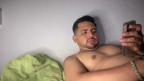 javiermichi online show from 11-18-25, 05:01