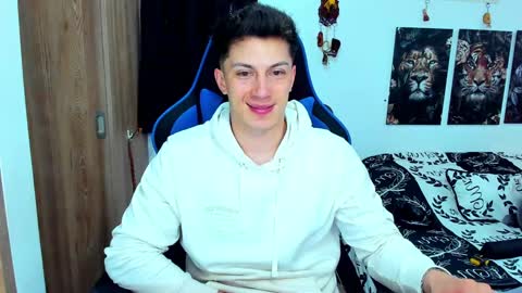 Javier online show from 01-22-25, 07:56