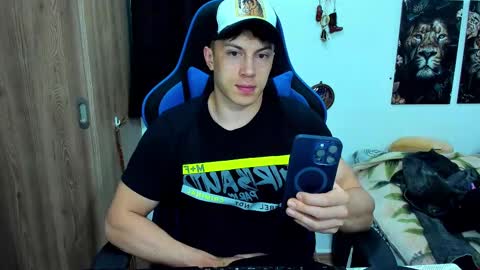 Javier online show from 02-10-25, 02:19