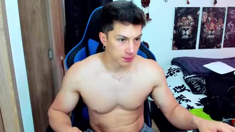 Javier online show from 02-18-25, 04:59