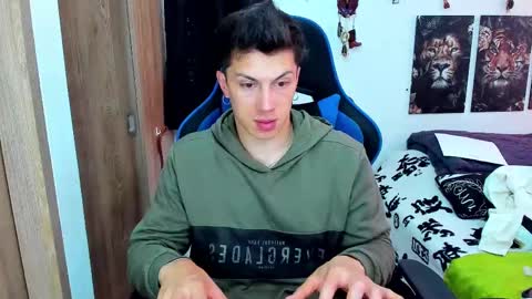 Javier online show from 02-18-25, 08:47