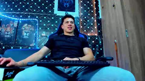 Javier online show from 09-11-25, 05:57