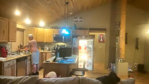 Snapshot of jay_banks0420 chatting on 02-19-25, 03:39 jay_banks0420 online show from 02-19-25, 03:39