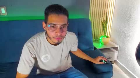 jay_brown69 online show from 12-20-25, 08:16