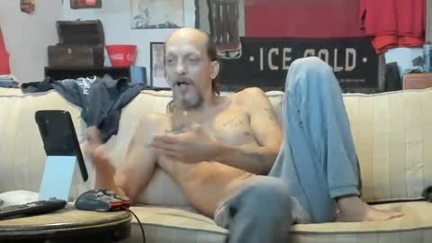 Snapshot of jay_short7863 chatting on 07-17-26, 03:39 O F jay short786 online show from 07-17-26, 03:39