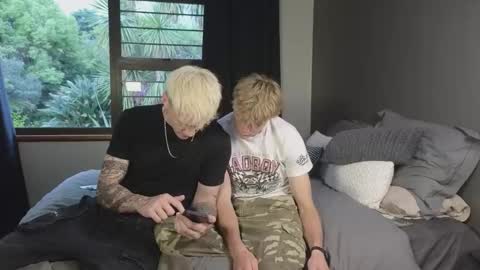 Snapshot of jaycex_69 chatting on 11-04-25, 03:55 THE HOUSE online show from 11-04-25, 03:55