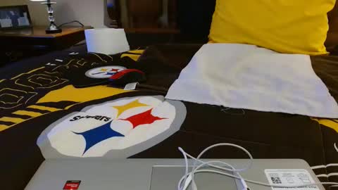 Snapshot of jayscott57 chatting on 12-17-24, 07:48 Jay online show from 12-17-24, 07:48