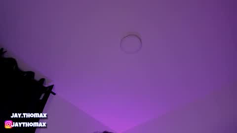 Snapshot of jaythomax chatting on 12-23-24, 08:55 jaythomax online show from 12-23-24, 08:55