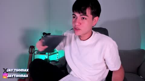 jaythomax online show from 02-06-25, 03:41