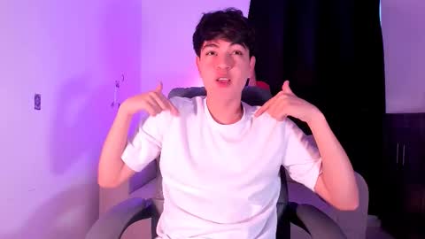 jaythomax online show from 11-08-25, 10:41