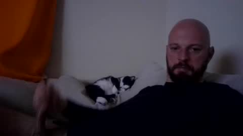 Snapshot of jayw82730 chatting on 11-10-25, 02:32 Jay online show from 11-10-25, 02:32